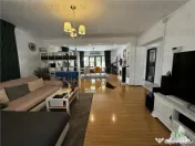 Zona Primarie Mogosoaia | Complex de case cu bariera | Curte 