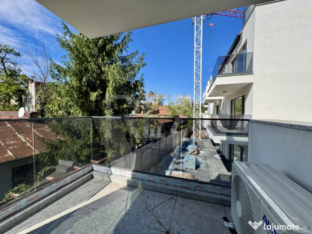 Studio Ultracentral la 8 minute de metrou