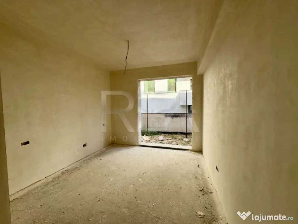 4 camere decomandat cu curte Ultracentral