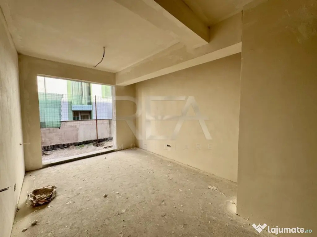 4 camere decomandat cu curte Ultracentral