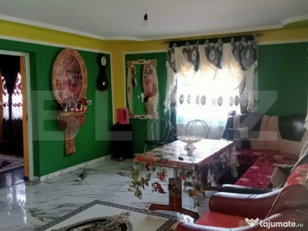 Casa spatioasa in Sânmihaiu de Câmpie