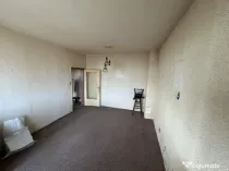 Apartament o camera de vanzare zona Balcescu