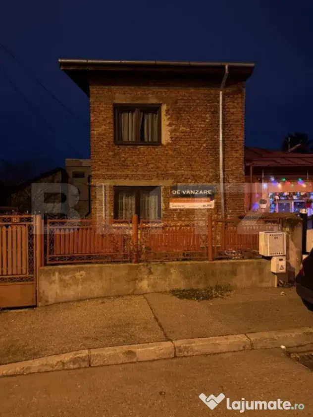 Casa individuala, 6 camere, 99 mp, semifinisata ,zona Est