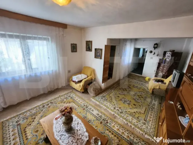 Casa individuala, 6 camere, 99 mp, semifinisata ,zona Est