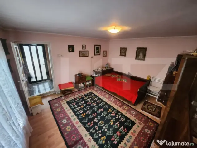 Casa individuala, 6 camere, 99 mp, semifinisata ,zona Est