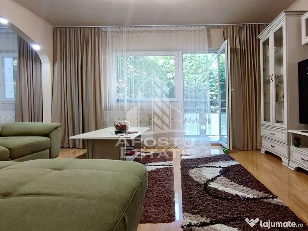 Apartament 4 camere, centrala proprie, zona Miorita - Arad (Arad)
