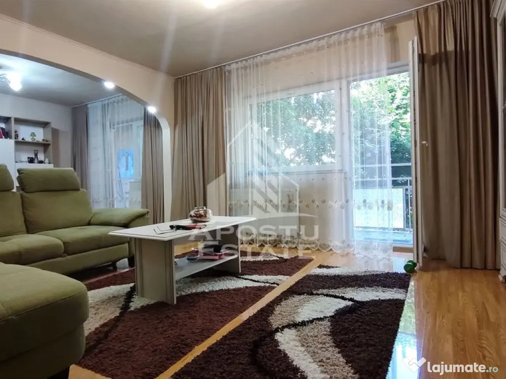 Apartament 4 camere, centrala proprie, zona Miorita - Arad (Arad)