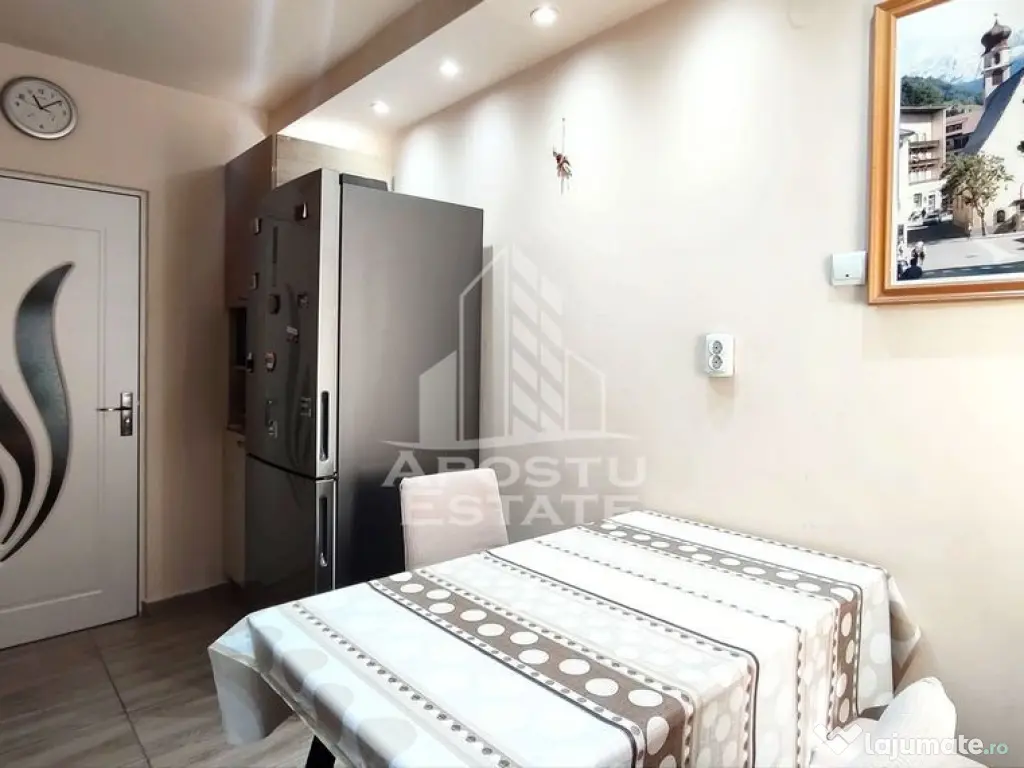 Apartament 4 camere, centrala proprie, zona Miorita - Arad (Arad)
