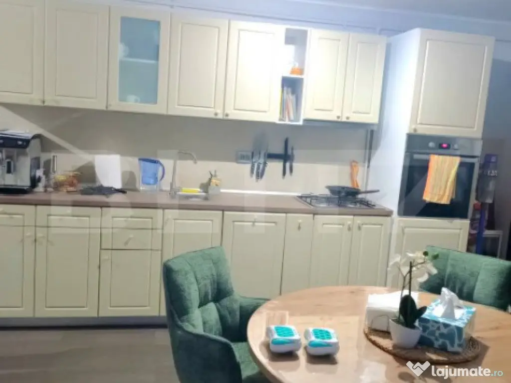 Apartament 2 camere, 52mp, mobilat modern, parcare, zona Tau