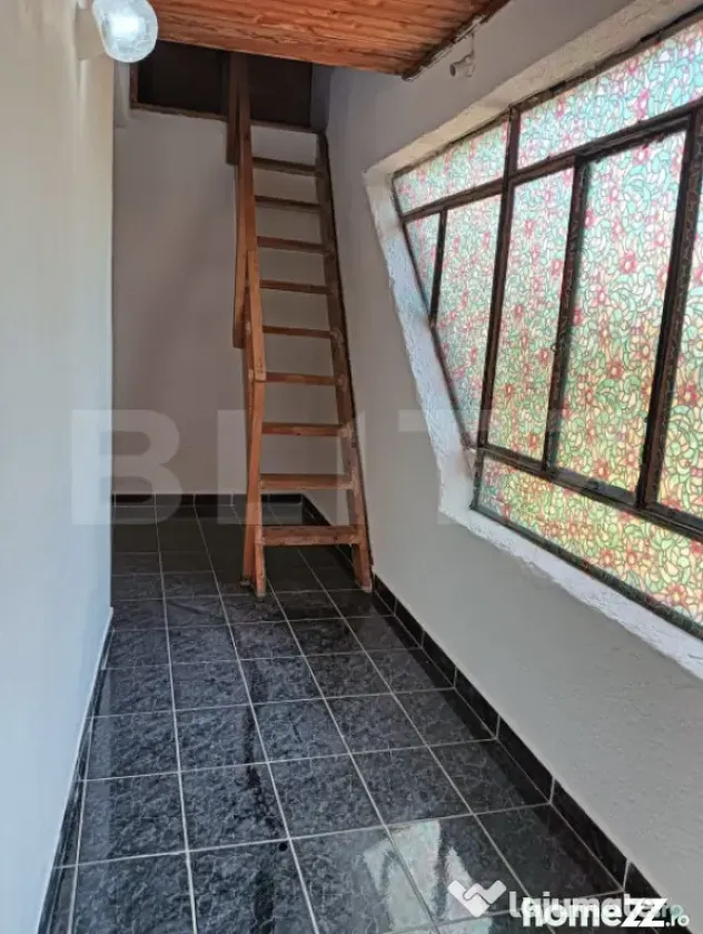 APARTAMENT ÎN VILĂ — TÂRGOVIȘTE | 3 CAMERE DECOMANDAT