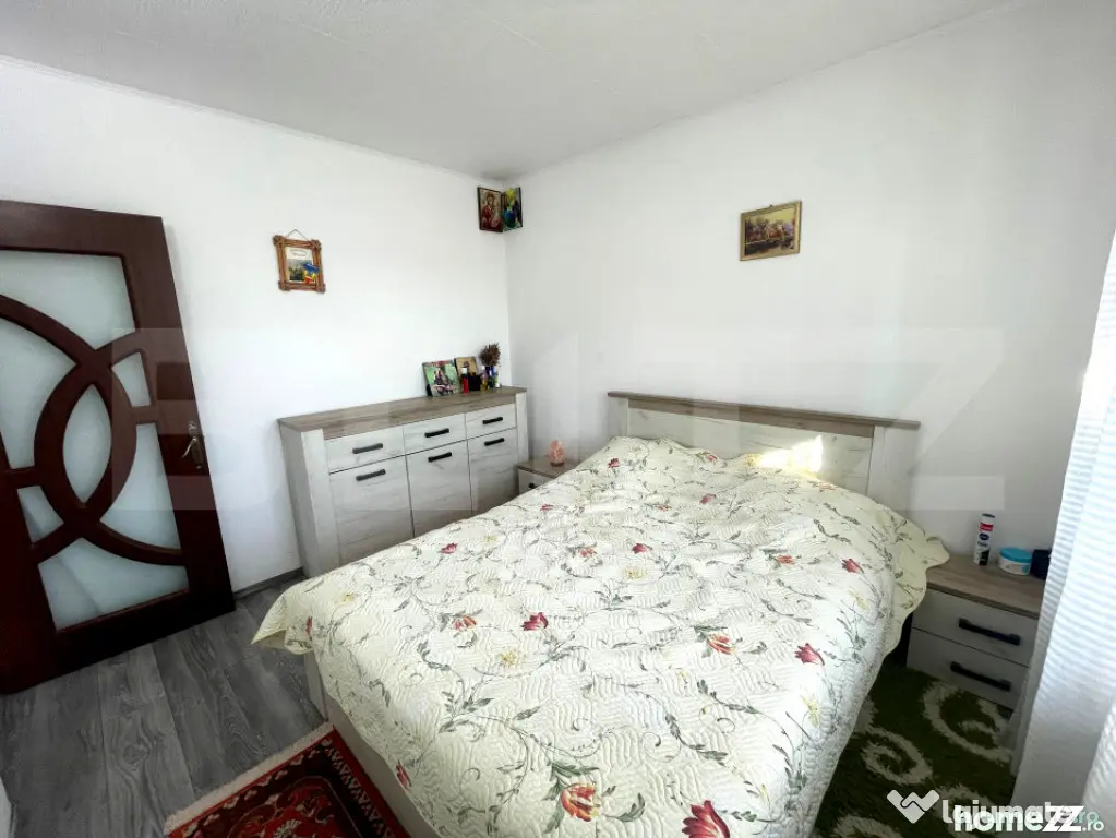 Casa 6 camere, 229 mp, scara exterioara, zona Dorobanti - Iasi (Iasi)