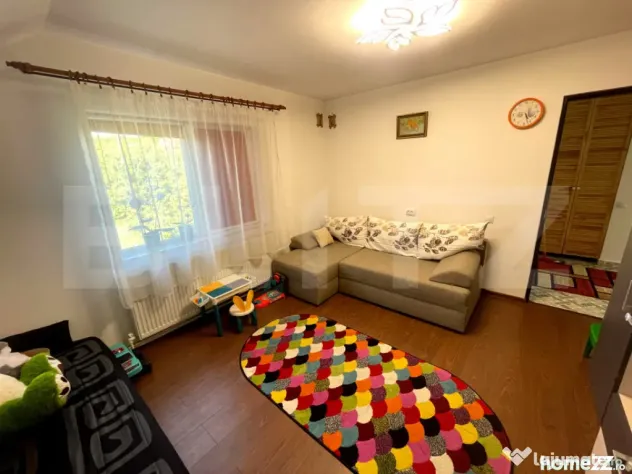 Casa 6 camere, 229 mp, scara exterioara, zona Dorobanti - Iasi (Iasi)