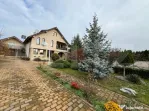 Casa impresionanta , 250 mp , cu gradina generoasa 1000 mp ,