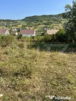 Teren extravilan, 15 arii, pretabil pentru investitii, const