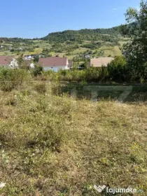 Teren extravilan, 15 arii, pretabil pentru investitii, const