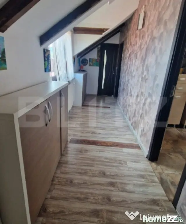 Casa 5 camere, Sacele , panouri solare 6kw, terasa , 835 mp - Sacele (Brasov)