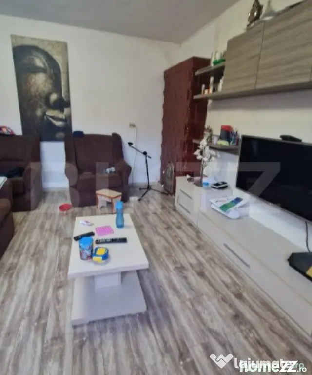 Casa 5 camere, Sacele , panouri solare 6kw, terasa , 835 mp - Sacele (Brasov)