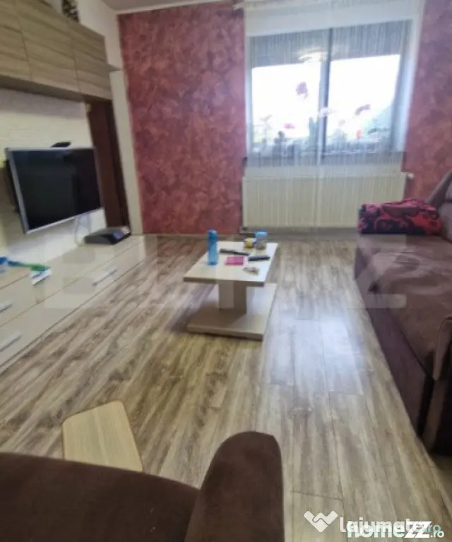 Casa 5 camere, Sacele , panouri solare 6kw, terasa , 835 mp - Sacele (Brasov)