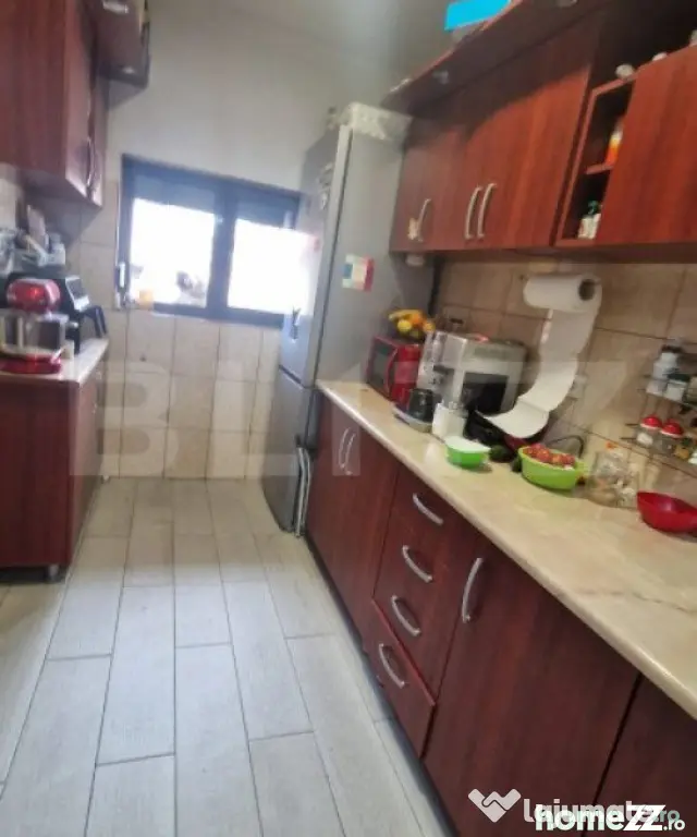 Casa 5 camere, Sacele , panouri solare 6kw, terasa , 835 mp - Sacele (Brasov)