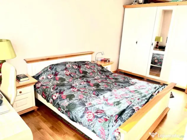Apartament 3 camere, 2 bai si 2 parcari in Europa