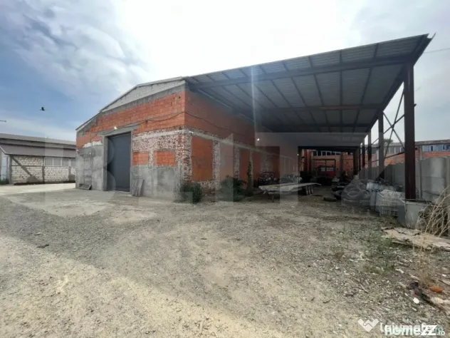 Hala 900 mp utili cu 1869 mp de teren - Filiasi (Dolj)