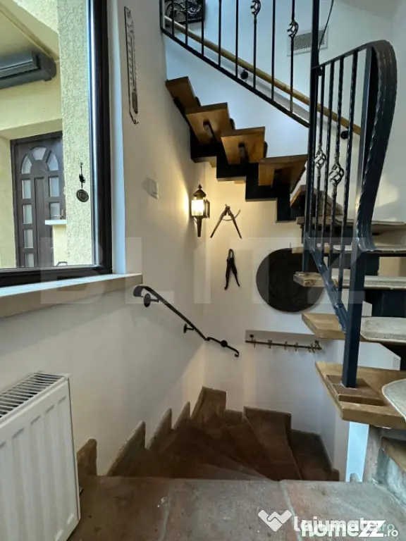 Casă de lux renovată cu priveliște spectaculoasă, în in - Brasov (Brasov)