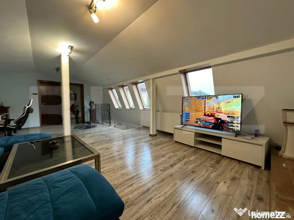 Casă de lux renovată cu priveliște spectaculoasă, în in - Brasov (Brasov)