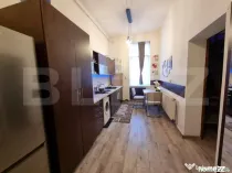 Garsonieră -cat un apartament - spațioasă de vânzare - C