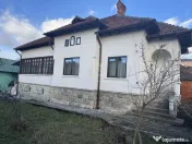 VILA 4 CAMERE, LERESTI, TEREN 3489 MP COMISION 0% CUMPARATOR 