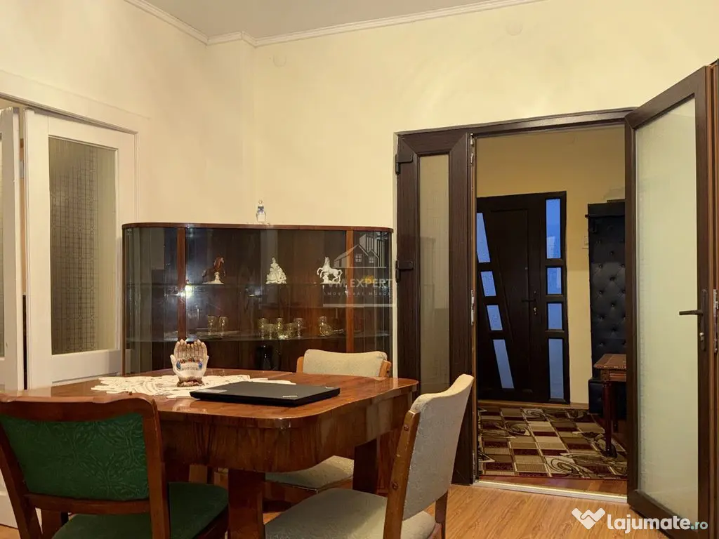 VILA 4 CAMERE, LERESTI, TEREN 3489 MP COMISION 0% CUMPARATOR