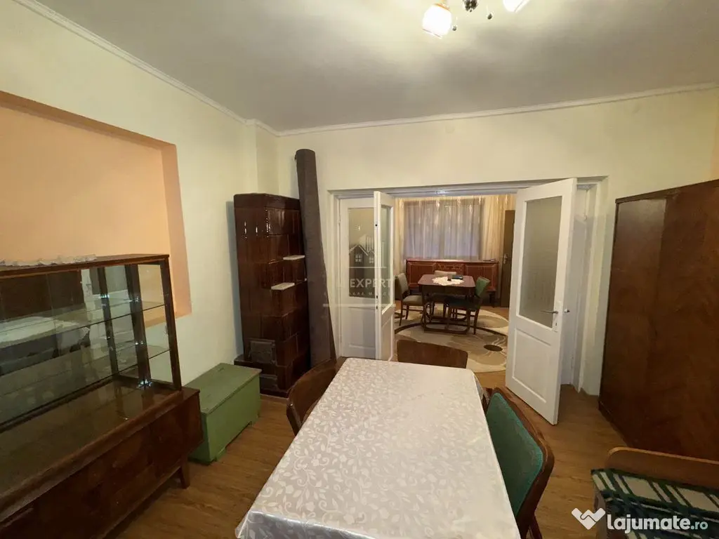 VILA 4 CAMERE, LERESTI, TEREN 3489 MP COMISION 0% CUMPARATOR