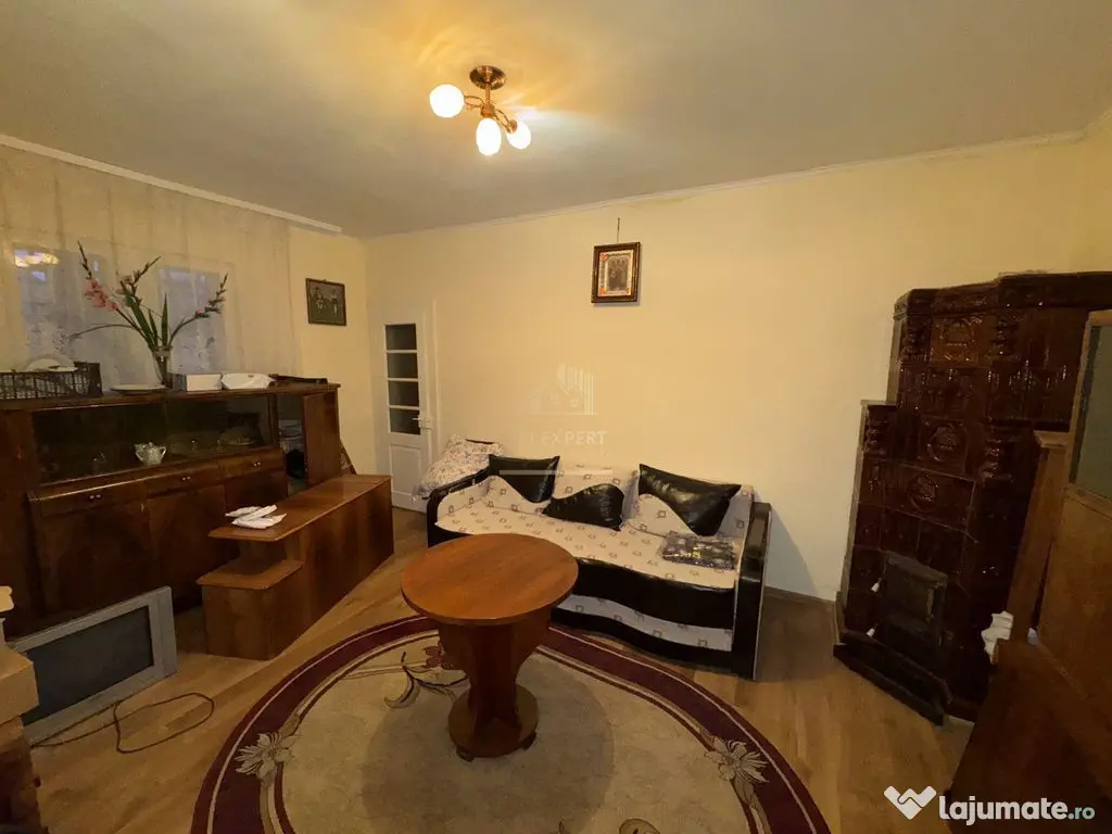 VILA 4 CAMERE, LERESTI, TEREN 3489 MP COMISION 0% CUMPARATOR