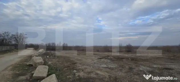 Teren intravilan, 3000 mp, zona Drumul Industriilor - Craiova (Dolj)