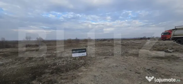Teren intravilan, 3000 mp, zona Drumul Industriilor - Craiova (Dolj)