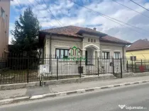 Casa Centru/ 4 camere / teren 920mp