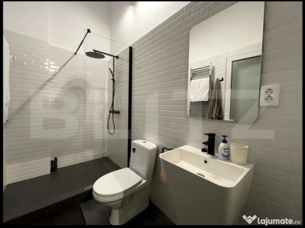 Apartament cu 2 camere, 63 mp., în centrul orașului