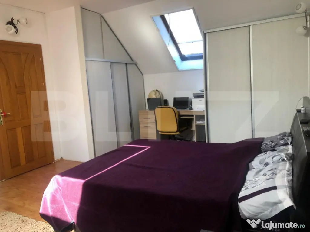 Casa de vânzare, cu 4 camere, 190 mp, zona Codrișor, Bistr