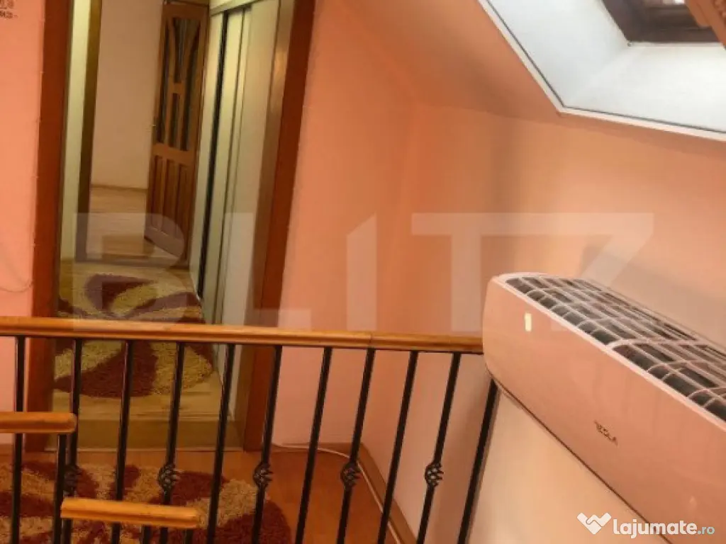 Casa de vânzare, cu 4 camere, 190 mp, zona Codrișor, Bistr