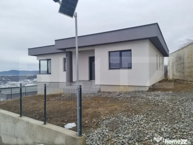 Casă nouă cu priveliște, 4 camere, zonă liniștită - Bistrita (Bistrita-Nasaud)