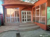 Casa cu 6 camere si garaj pretabil afacere zona Malu Rosu