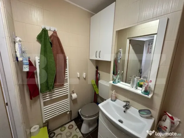 Apartament de vanzare, cu 2 camere, 49 mp, zona Nicolae Balc