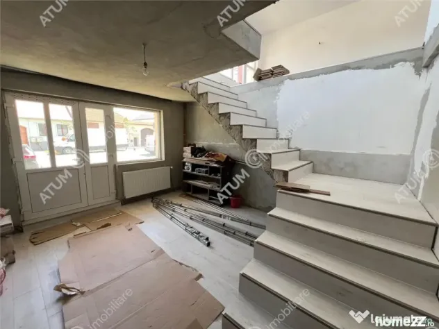 Casa la cheie cu 200 mp utili P E si curte 250 mp zona Guste