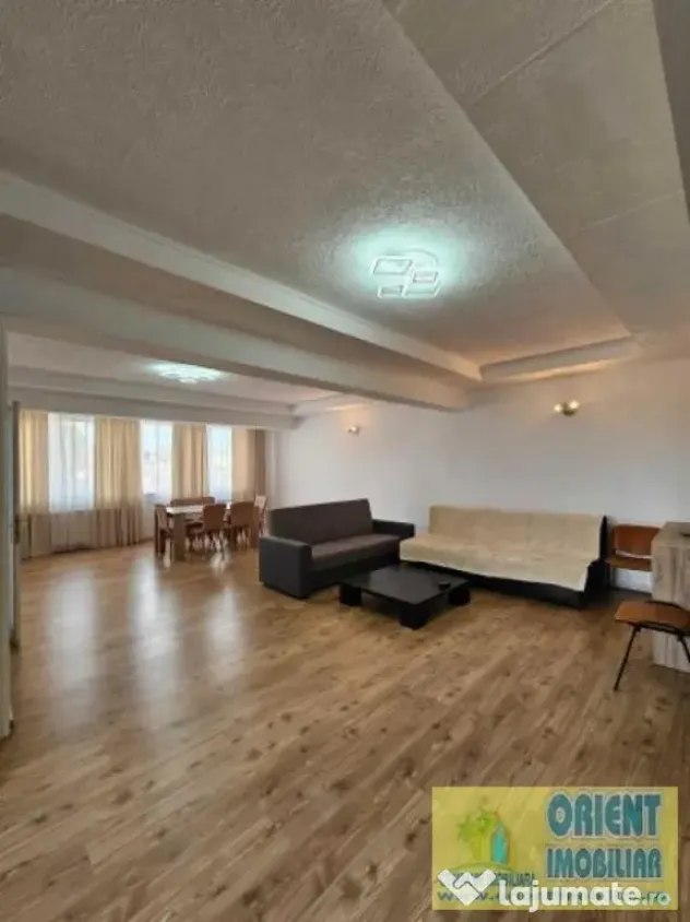 Coiciu, vila cu spatiu P+1+M de vanzare
