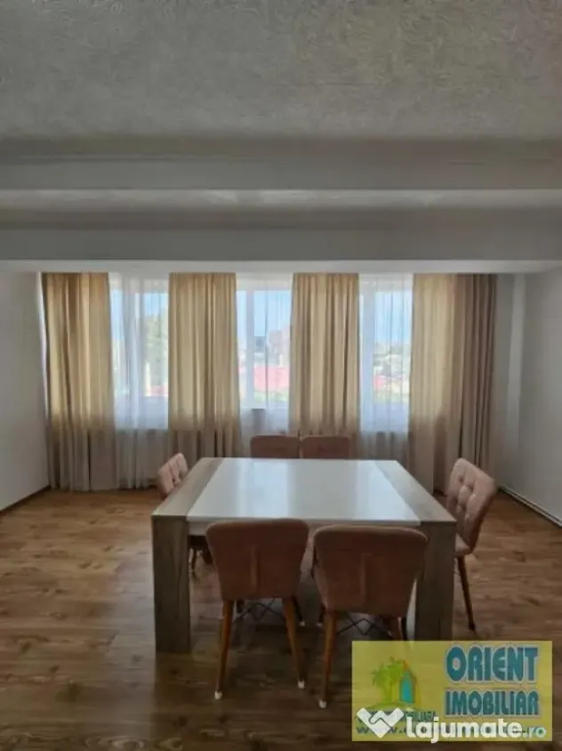 Coiciu, vila cu spatiu P+1+M de vanzare