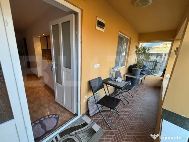 Casa de vanzare, cu 4 camere, 180 mp, zona Aninoasa