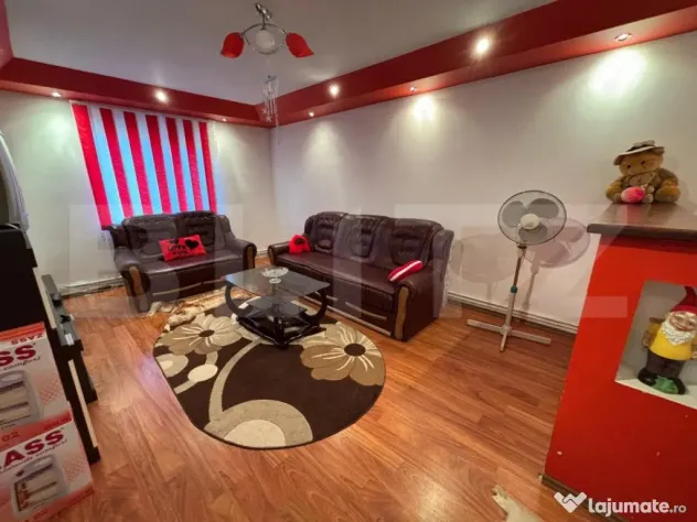 Casa de vanzare, cu 4 camere, 180 mp, zona Aninoasa