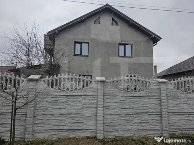 Casa P+E+M de 138 mp, teren 480 mp, Albesti