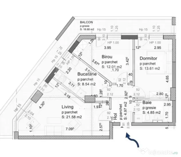Apartament de vanzare, cu 3 camere zona Tractorul