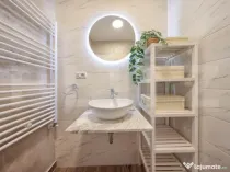 Apartament de vanzare, cu 3 camere zona Tractorul