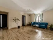 Casa imbratisata de padure - Valea Ursului, Bascov 